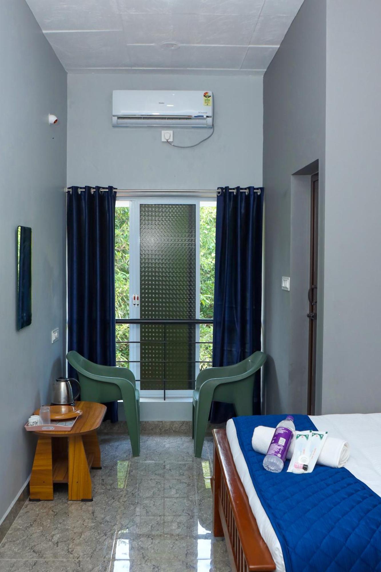 Hotel Bay Walk Residency à Auroville Extérieur photo